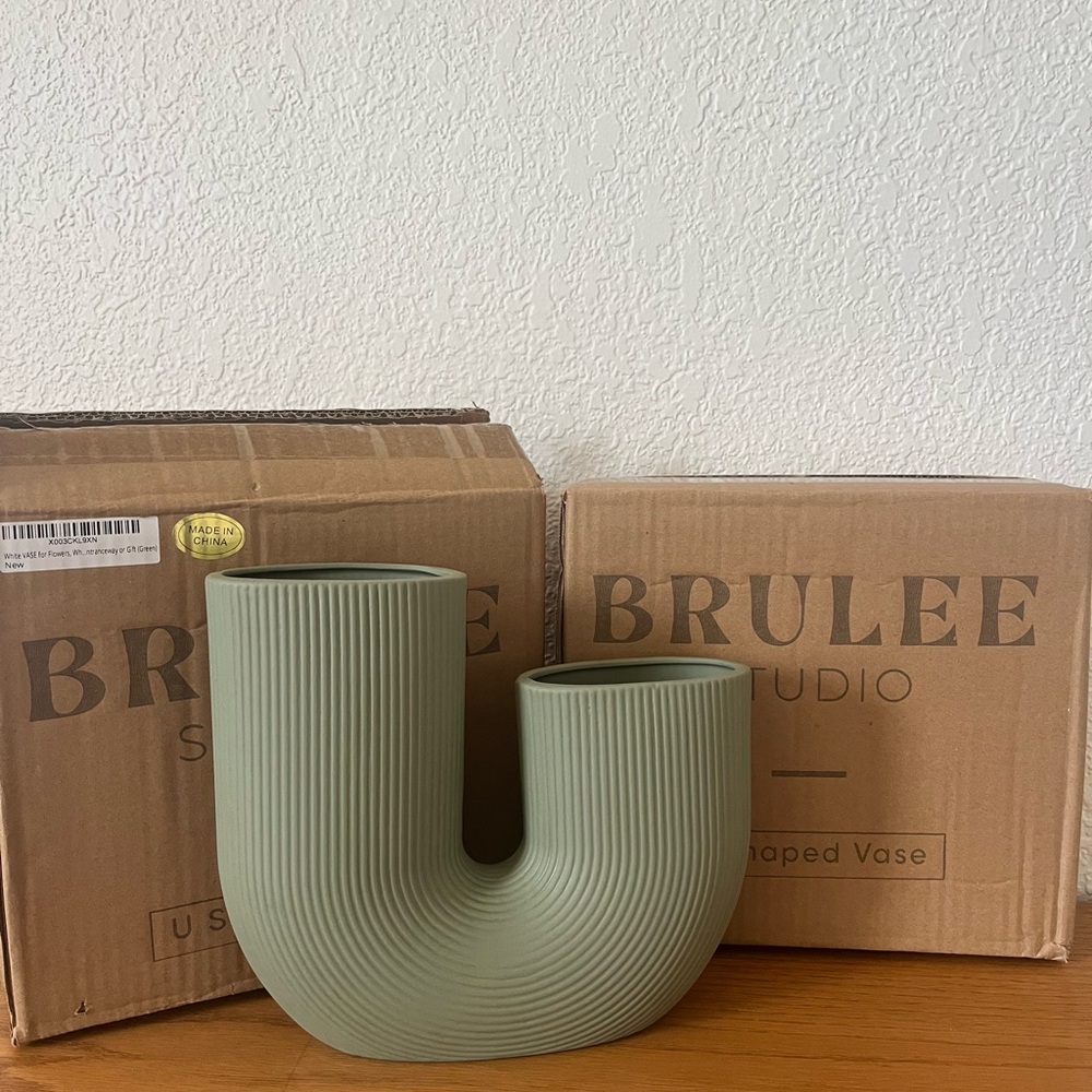 Green U-Shaped Ceramic Vase